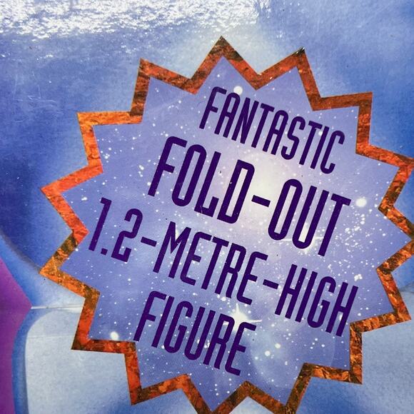 The Life-Sized Pop-Up Alien Book by David Hawcock - Picture 3 of 4